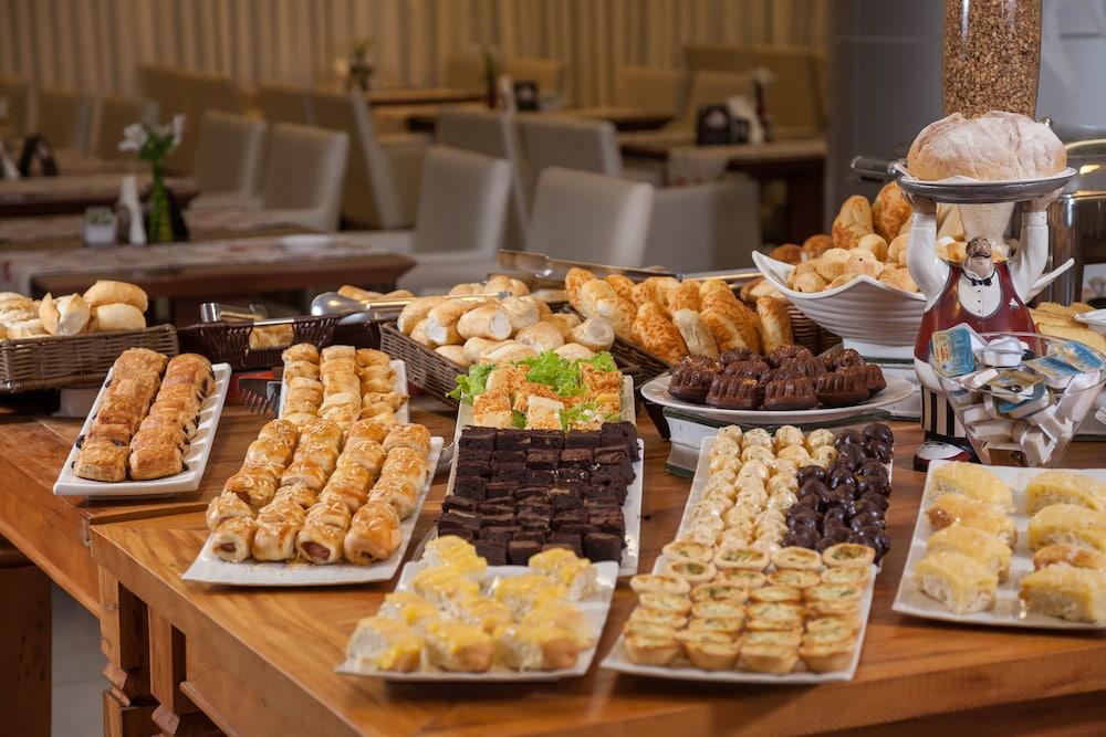 Ramada By Wyndham Macae Hotel & Suites Ngoại thất bức ảnh