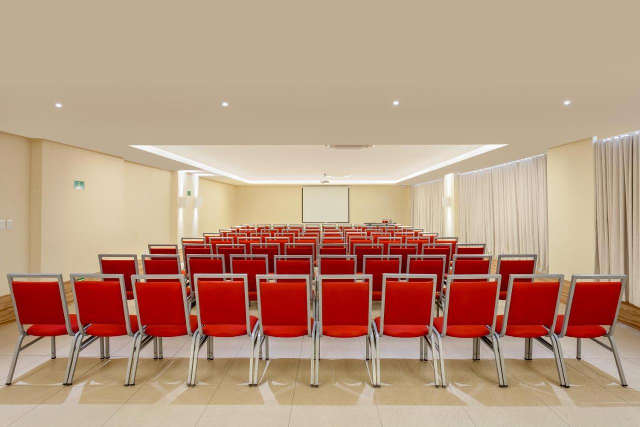 Ramada By Wyndham Macae Hotel & Suites Ngoại thất bức ảnh