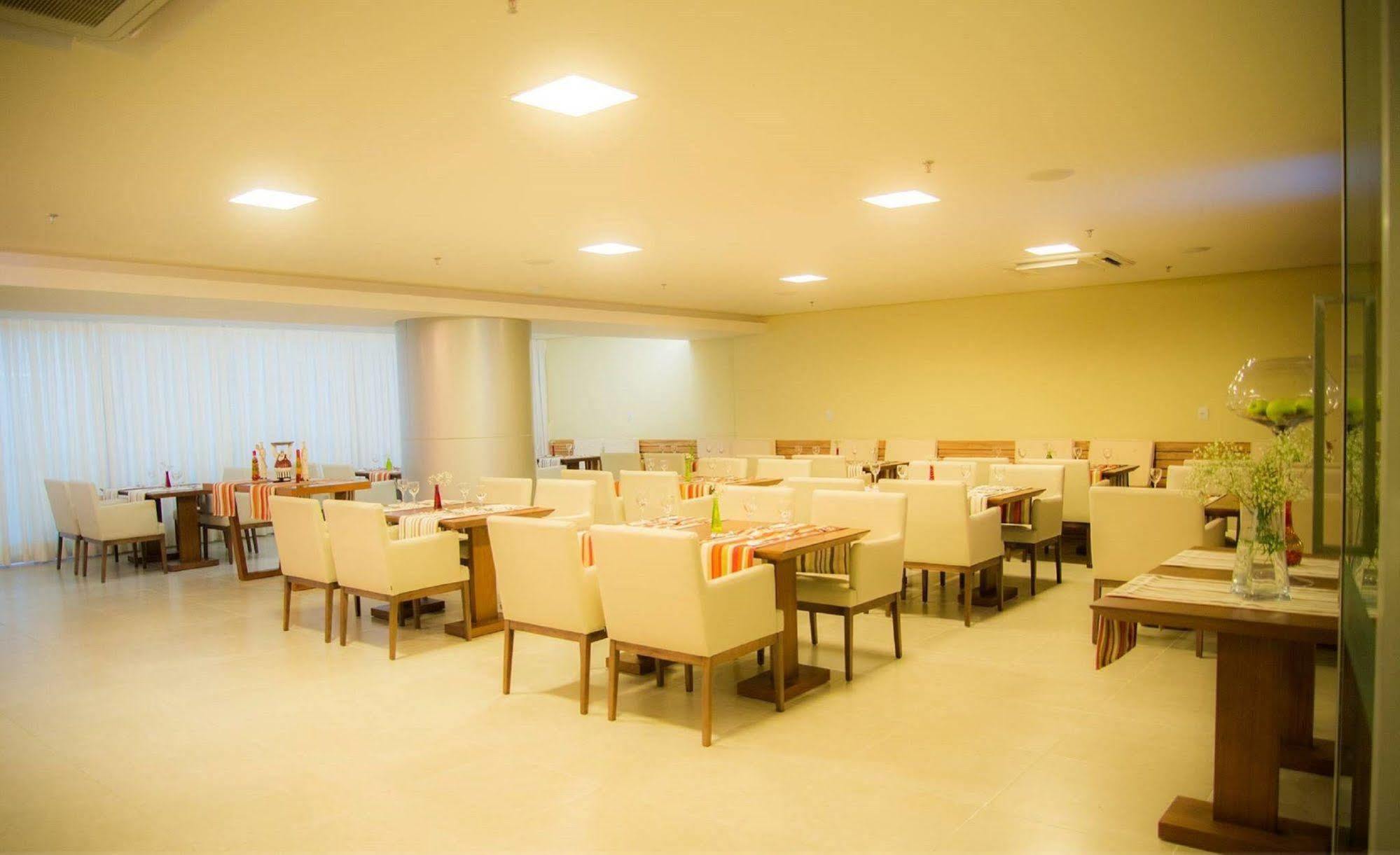 Ramada By Wyndham Macae Hotel & Suites Ngoại thất bức ảnh