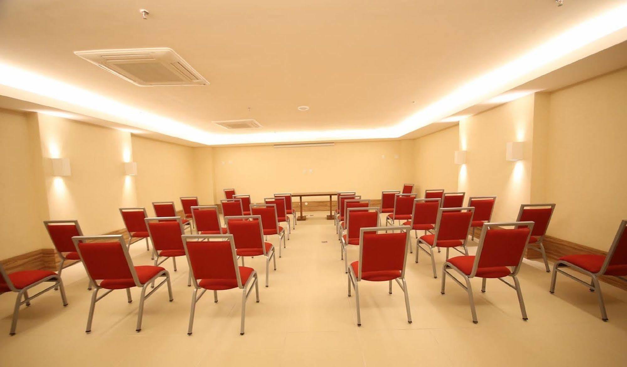 Ramada By Wyndham Macae Hotel & Suites Ngoại thất bức ảnh
